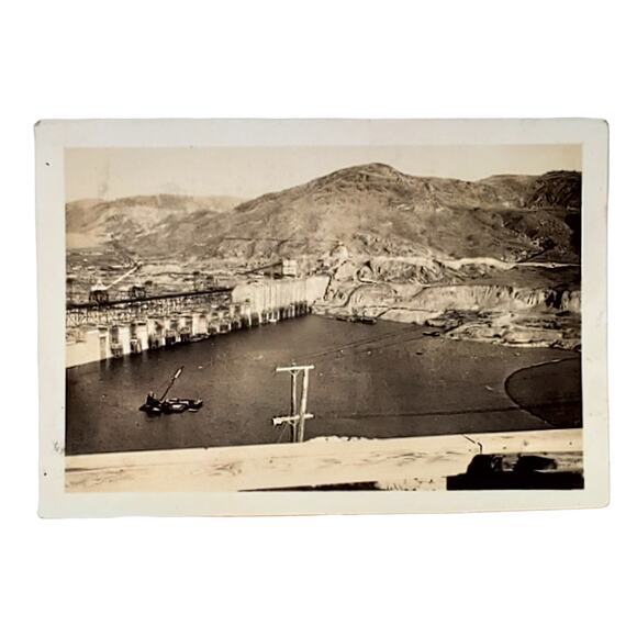 Vtg B&W Original Photos 1940s Grand Coulee Dam Lot of 5 Scenic Snapshot - Picture 6 of 9
